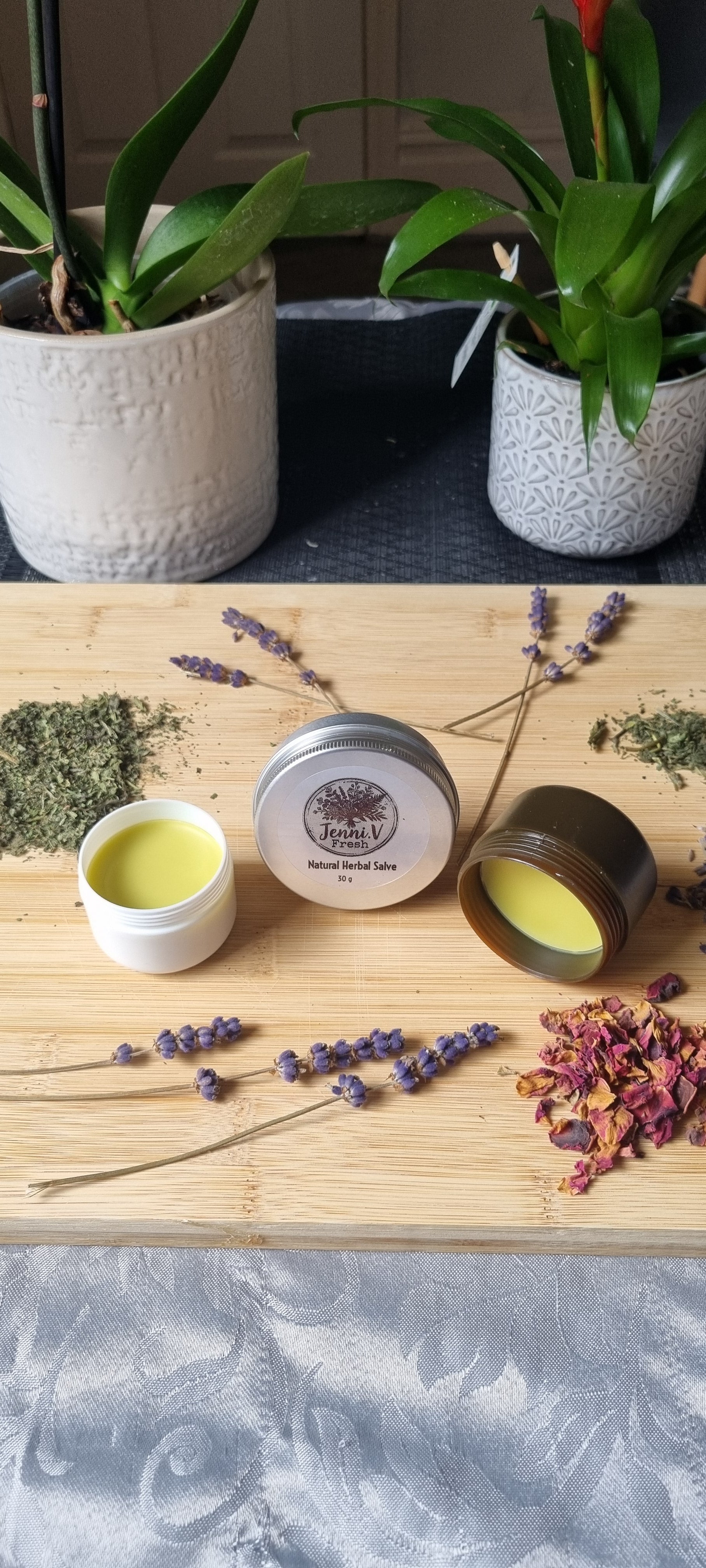 Jenni.V Fresh Herbal Healing Salve